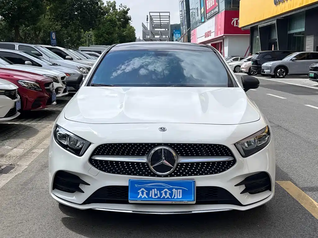 Mercedes-Benz A-Class — миниатюра 2