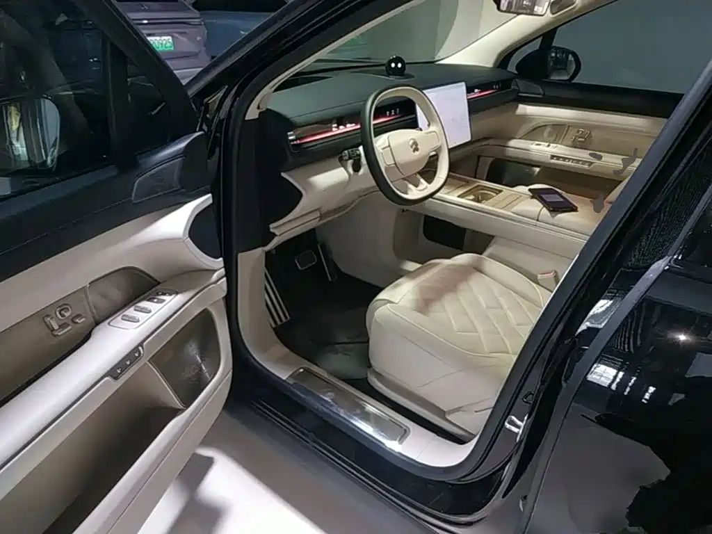 NIO ES8 — миниатюра 16