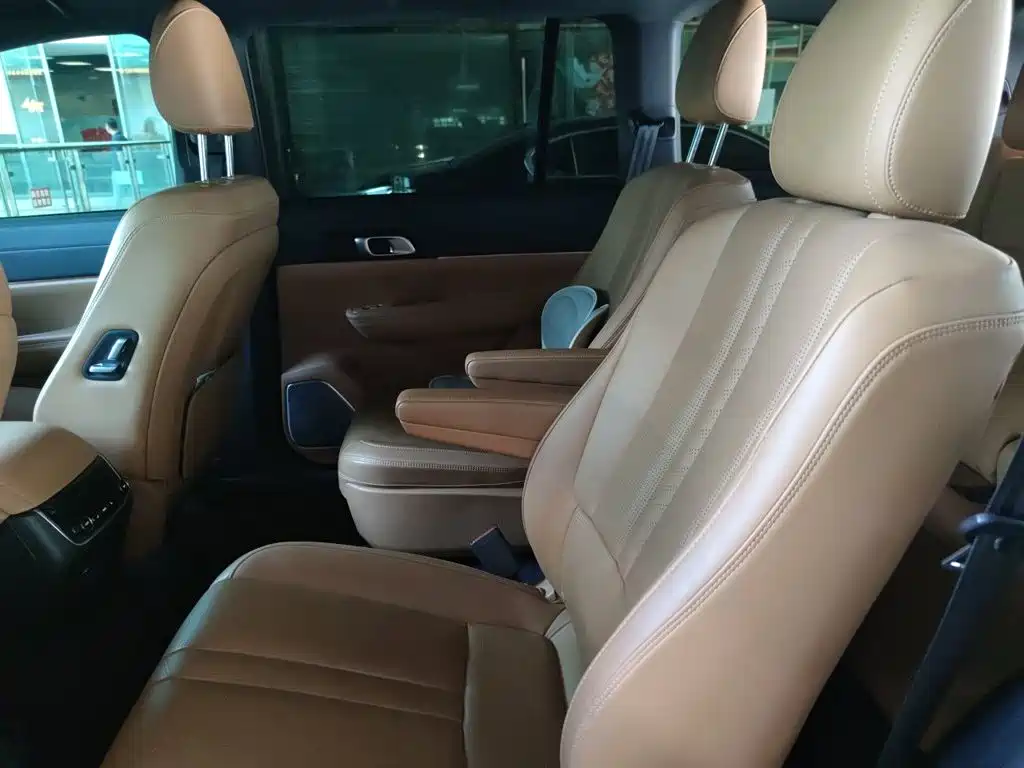 Li Auto Li ONE — миниатюра 13