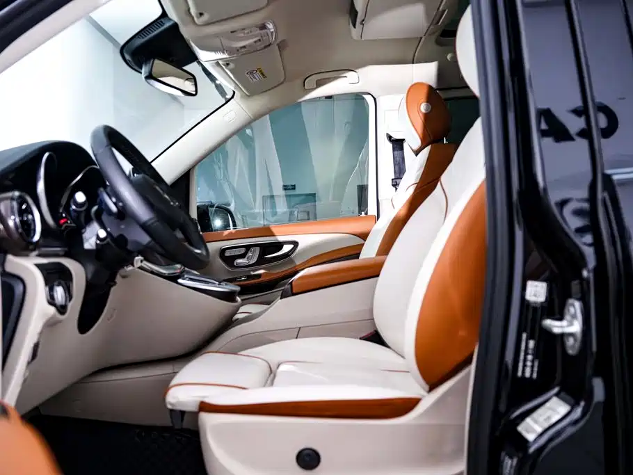 Mercedes-Benz V-Class — миниатюра 23