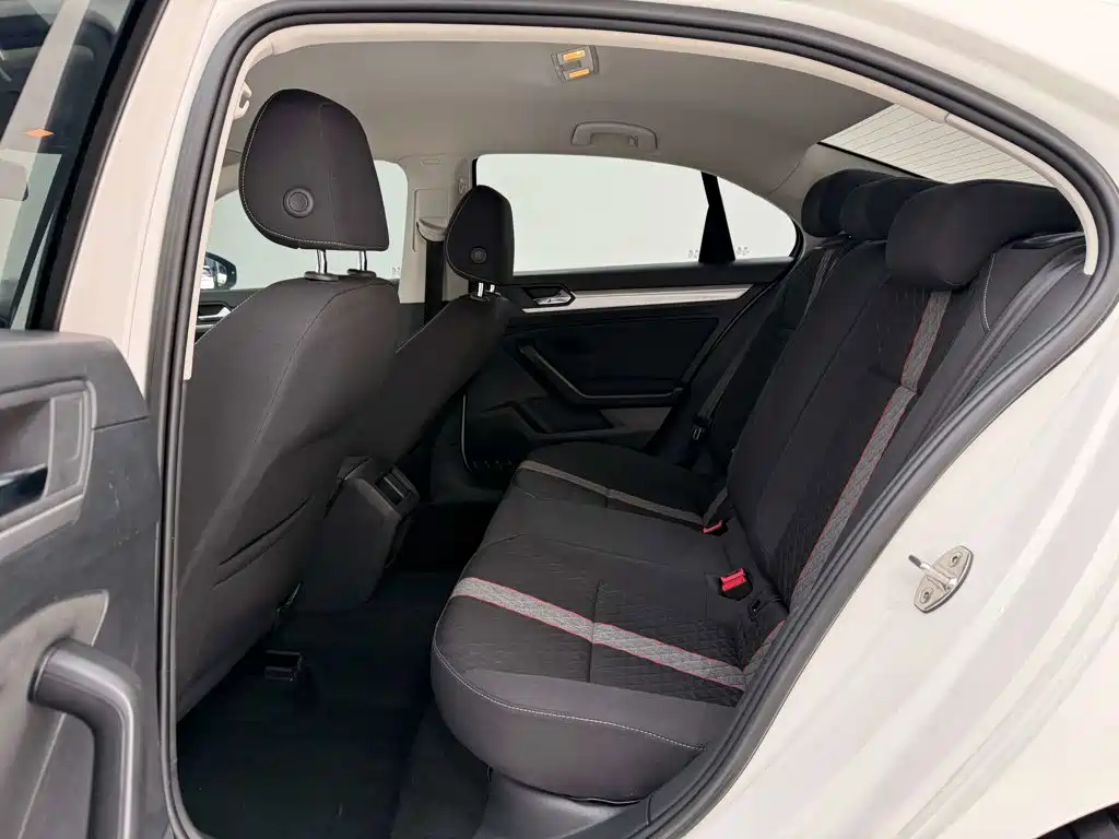 Volkswagen Lamando — миниатюра 17