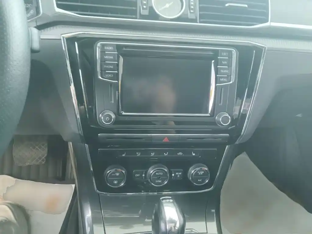Volkswagen Passat — миниатюра 10