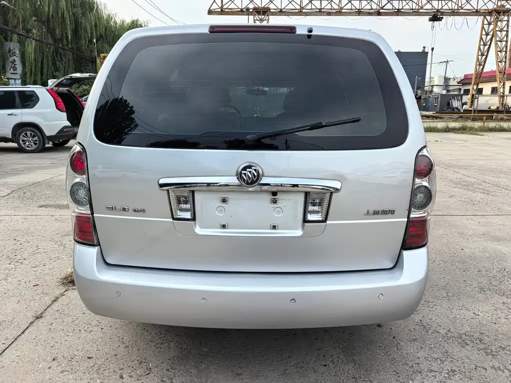 Buick GL8 — миниатюра 6
