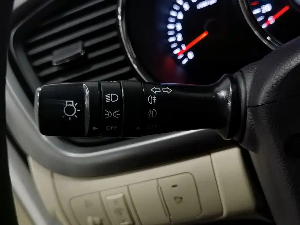 Kia K5 — миниатюра 21