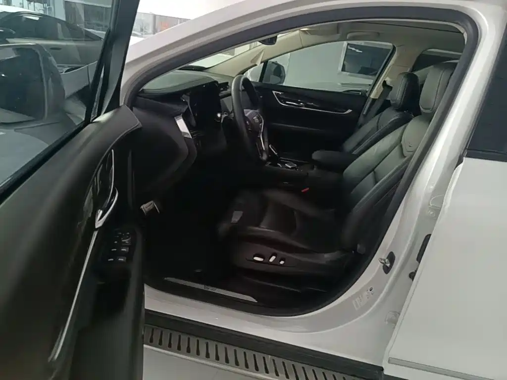 Cadillac XT5 — миниатюра 15