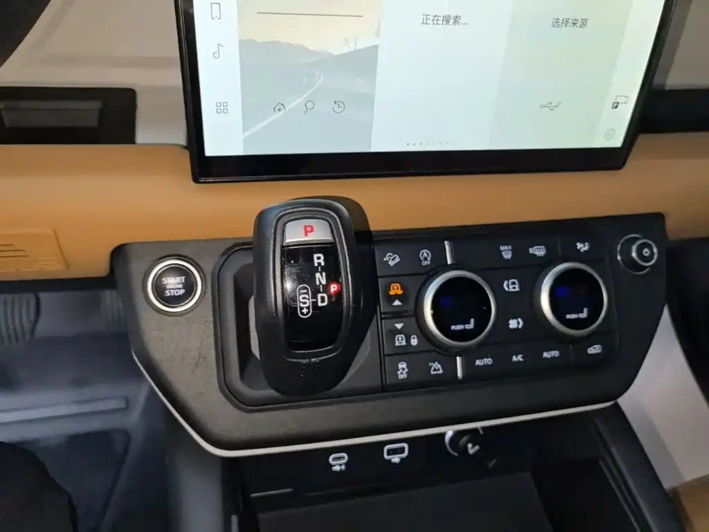 Land Rover Defender — миниатюра 14