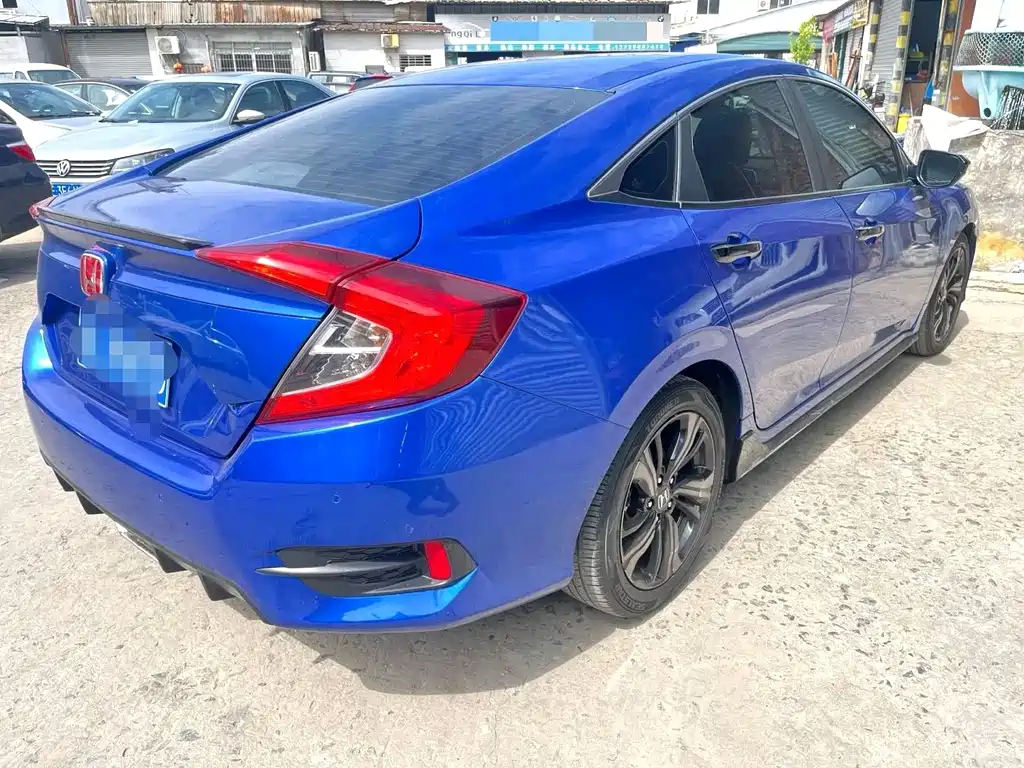 Honda Civic — миниатюра 5