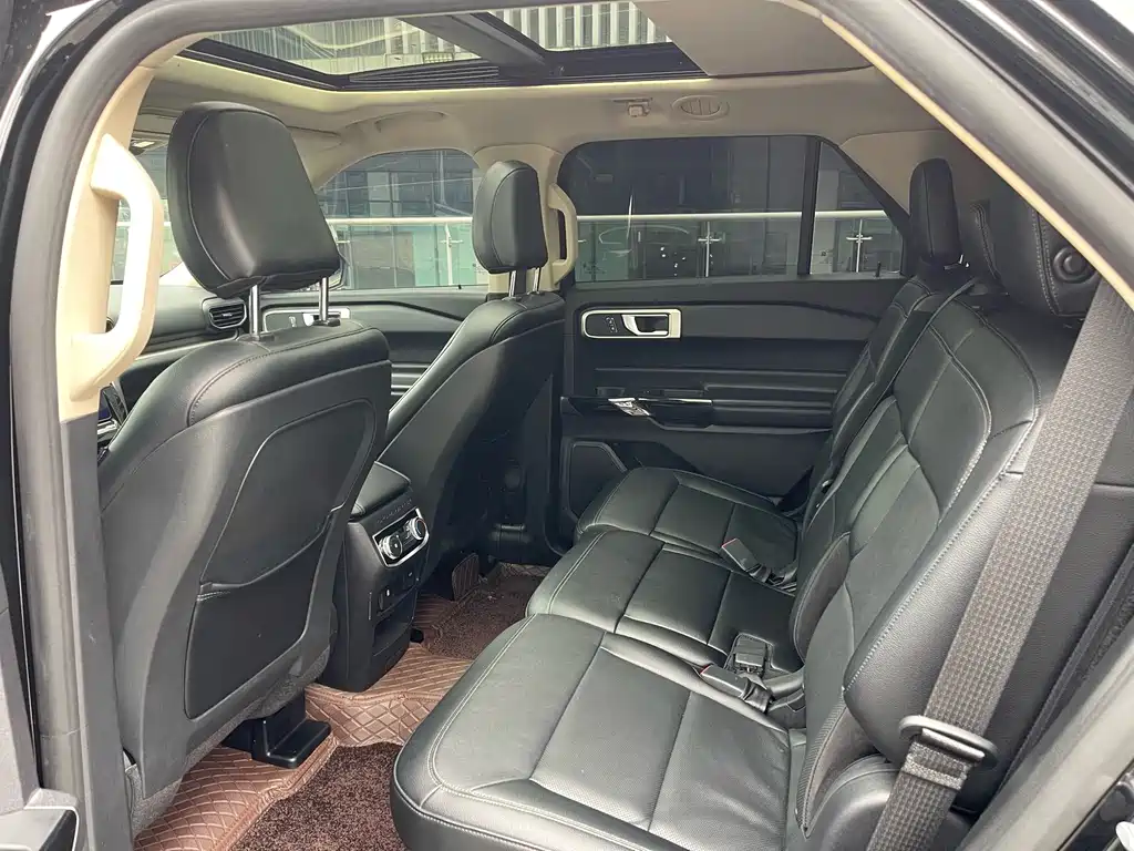 Ford Explorer — миниатюра 15