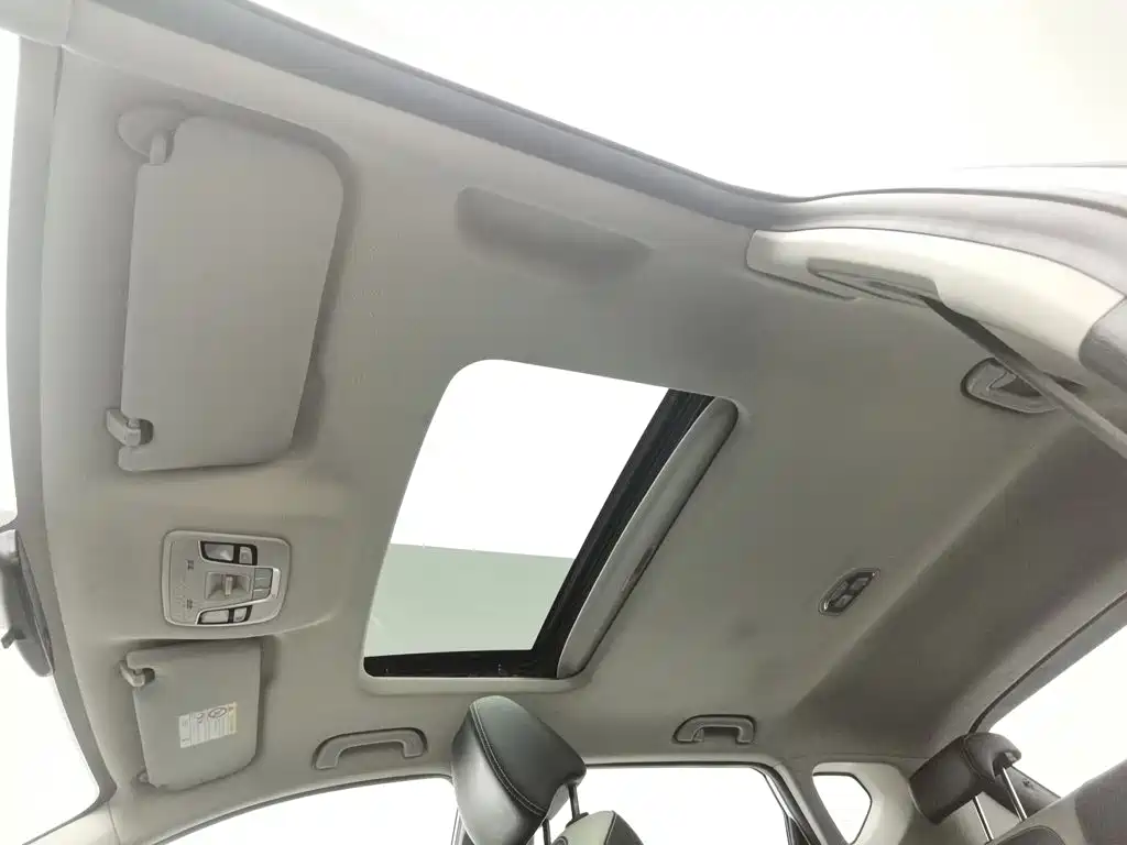 Geely Binyue — миниатюра 14