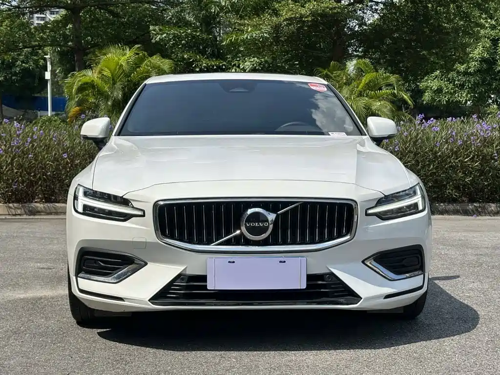 Volvo S60 — миниатюра 2