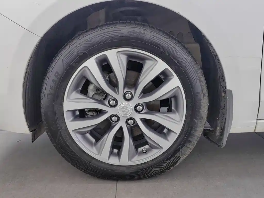 Buick Excelle — миниатюра 17