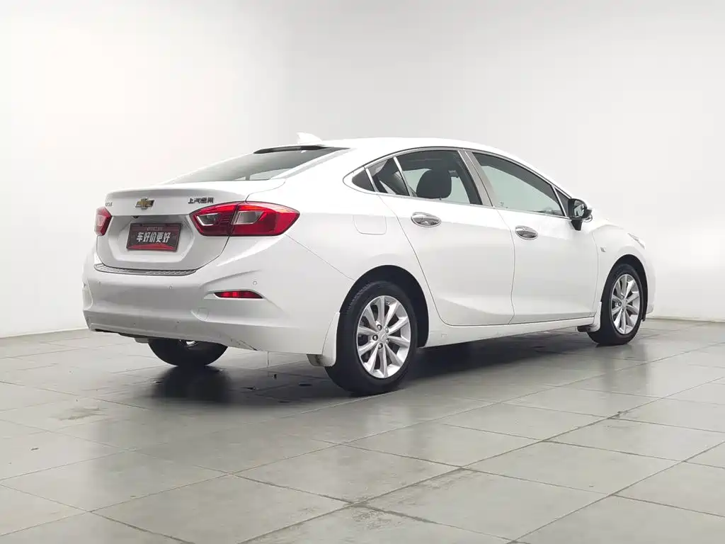 Chevrolet Cruze — миниатюра 2