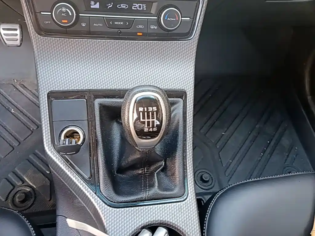 Geely Emgrand GS — миниатюра 14