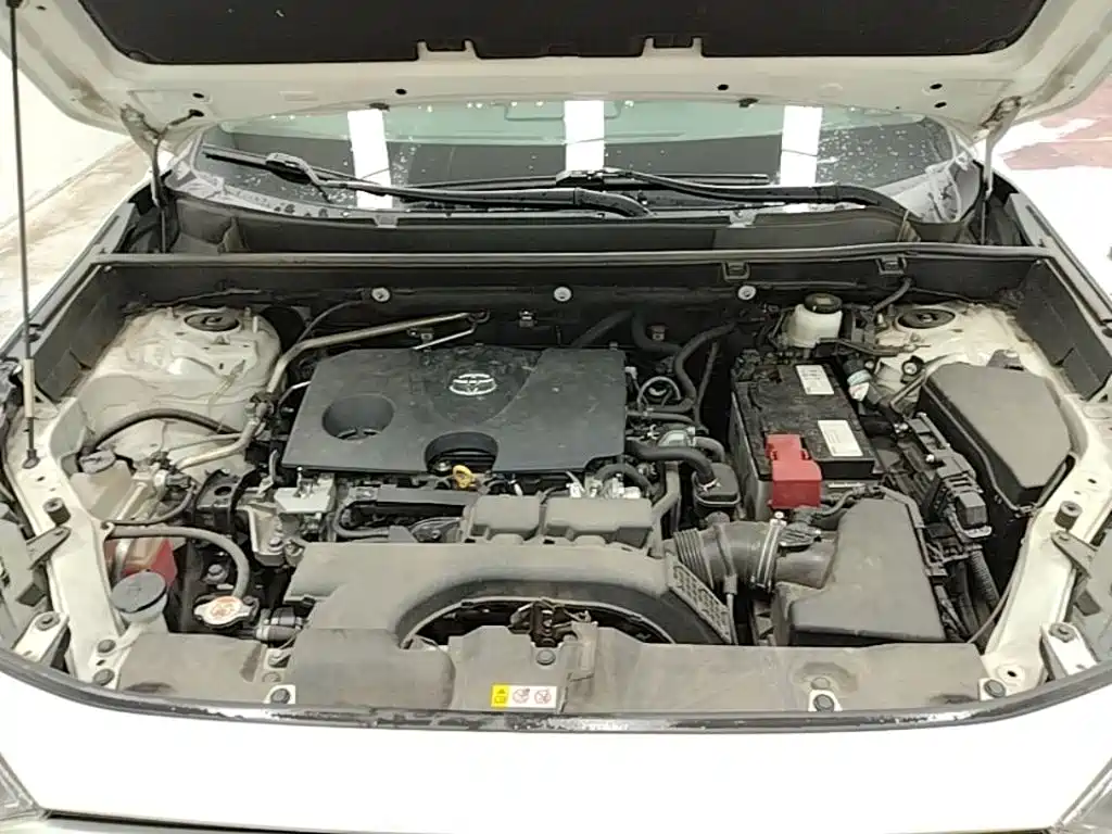 Toyota RAV4 — миниатюра 20
