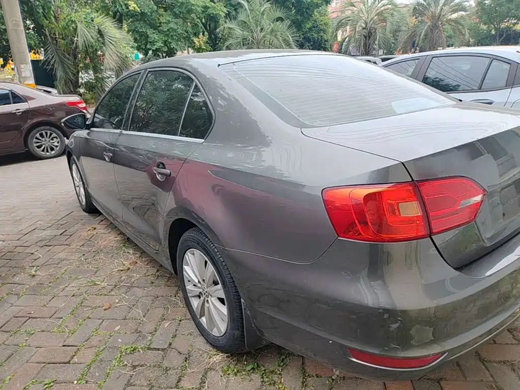 Volkswagen Sagitar — миниатюра 5
