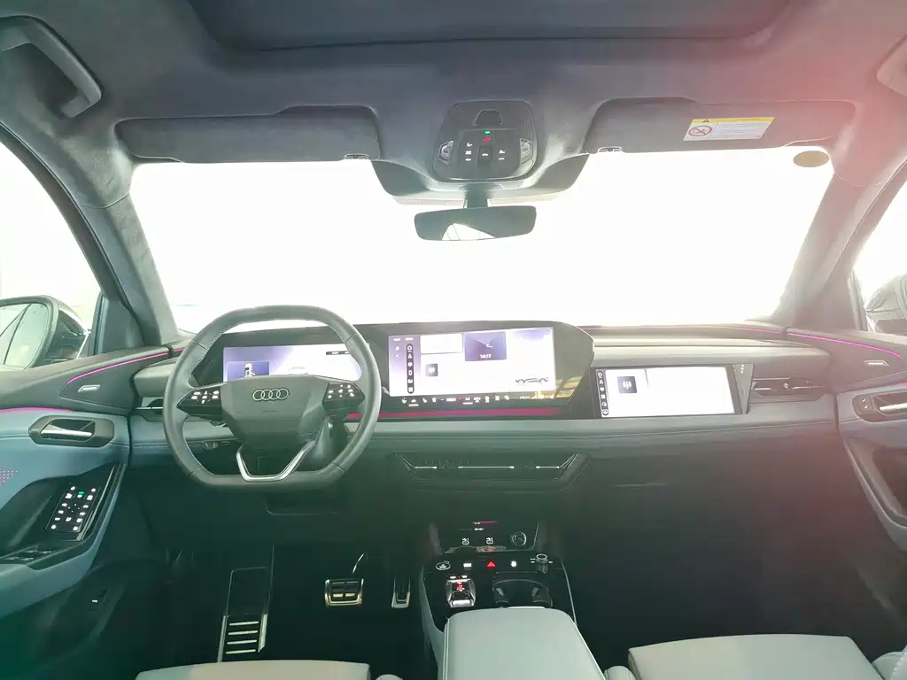 AUDI Q6L SPORTBACK E TRON