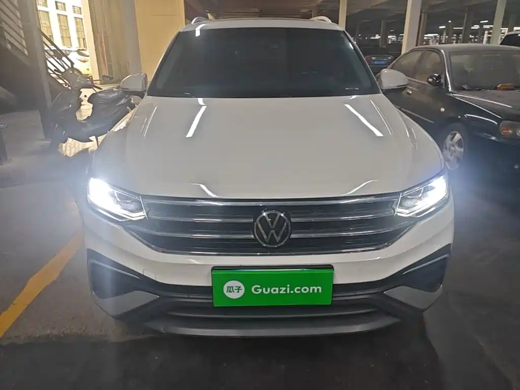 Volkswagen Tiguan L — миниатюра 3