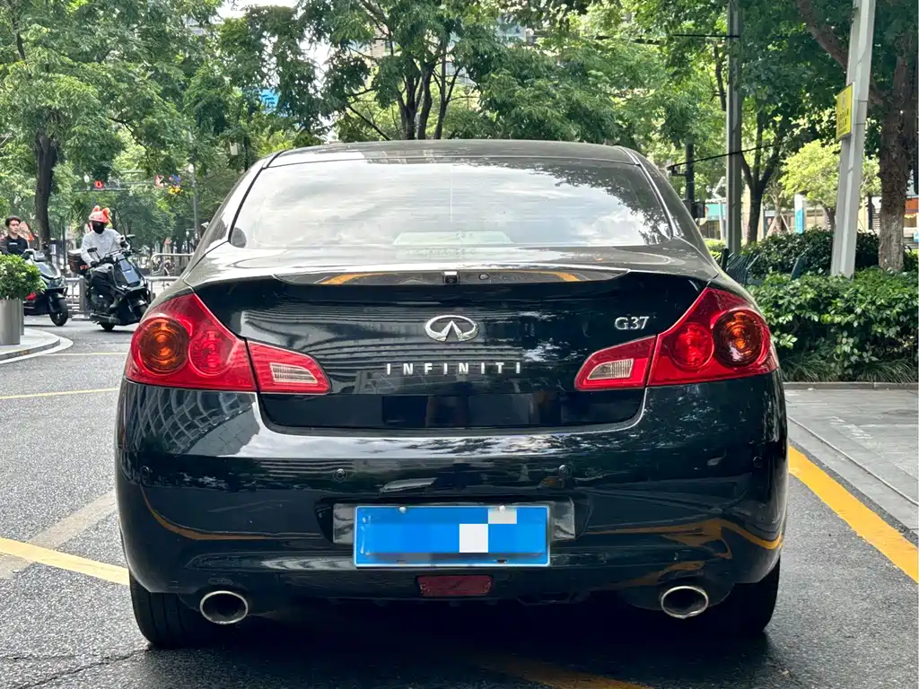 Infiniti G — миниатюра 5
