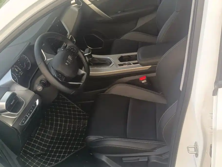 Geely Binyue — миниатюра 9