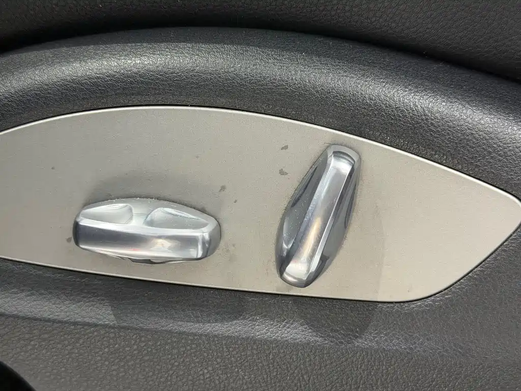 Porsche Cayenne — миниатюра 4