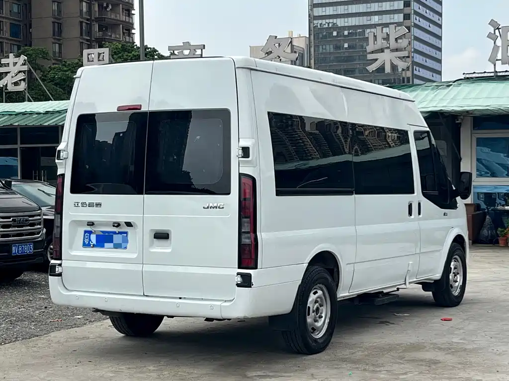 JMC JMC Fushun — миниатюра 4