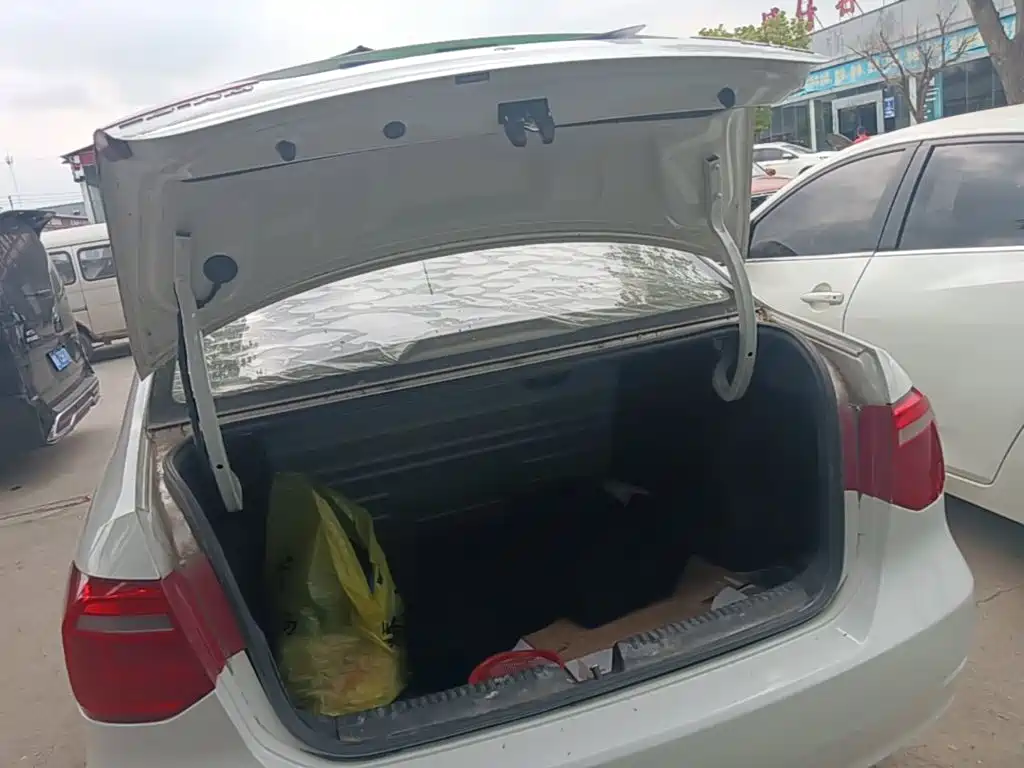 Volkswagen Jetta — миниатюра 19