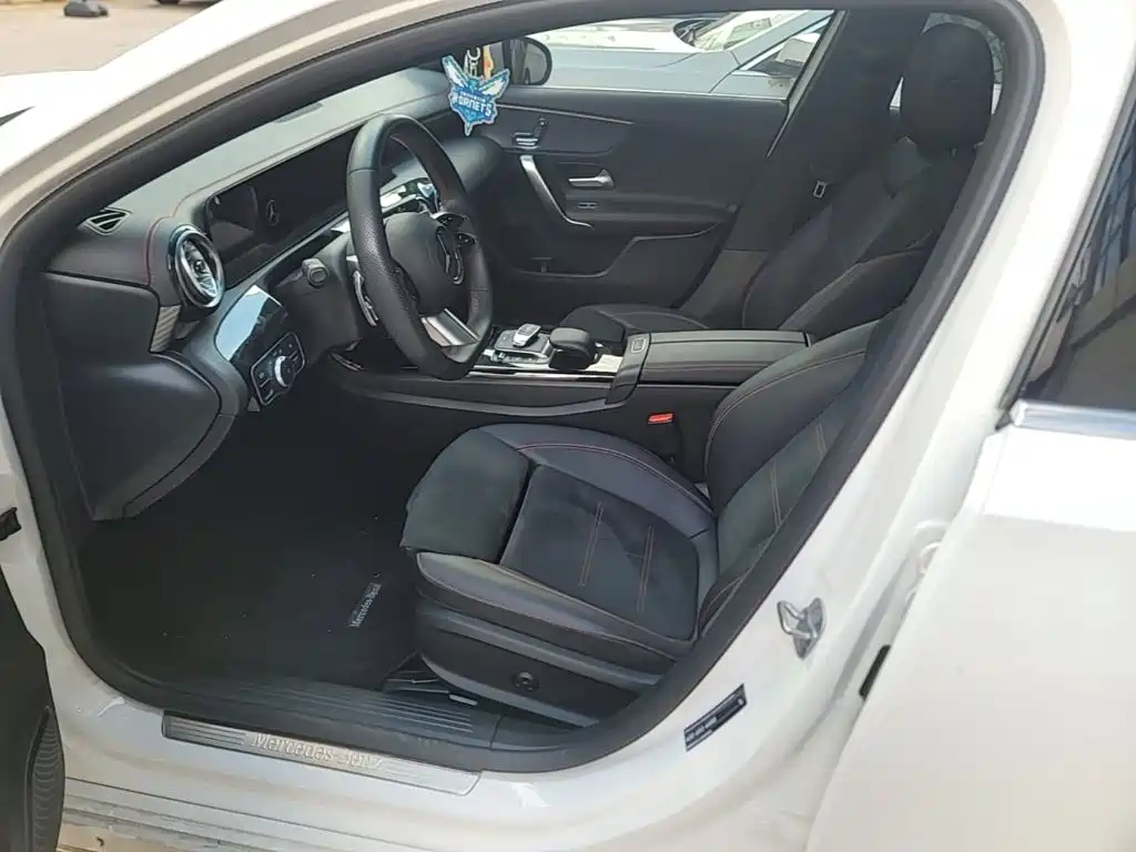 Mercedes-Benz A-Class — миниатюра 15