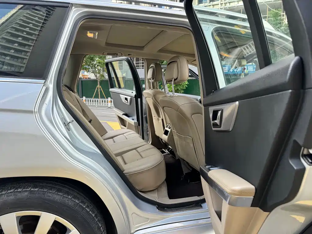 Mercedes-Benz GLK-Class (Import) — миниатюра 13