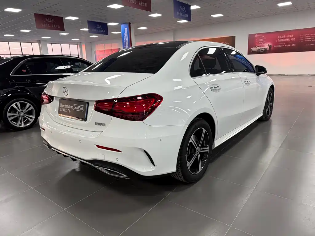 MERCEDES-BENZ A CLASS