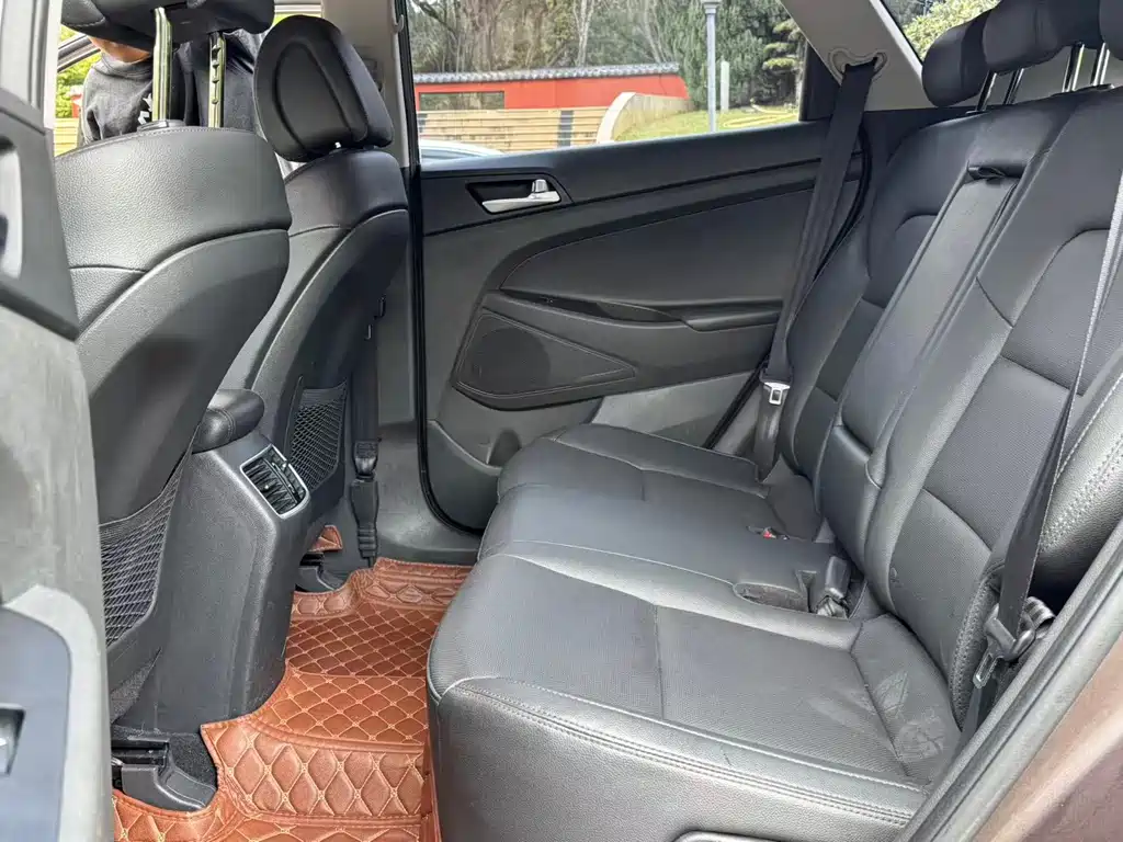 Hyundai Tucson — миниатюра 13