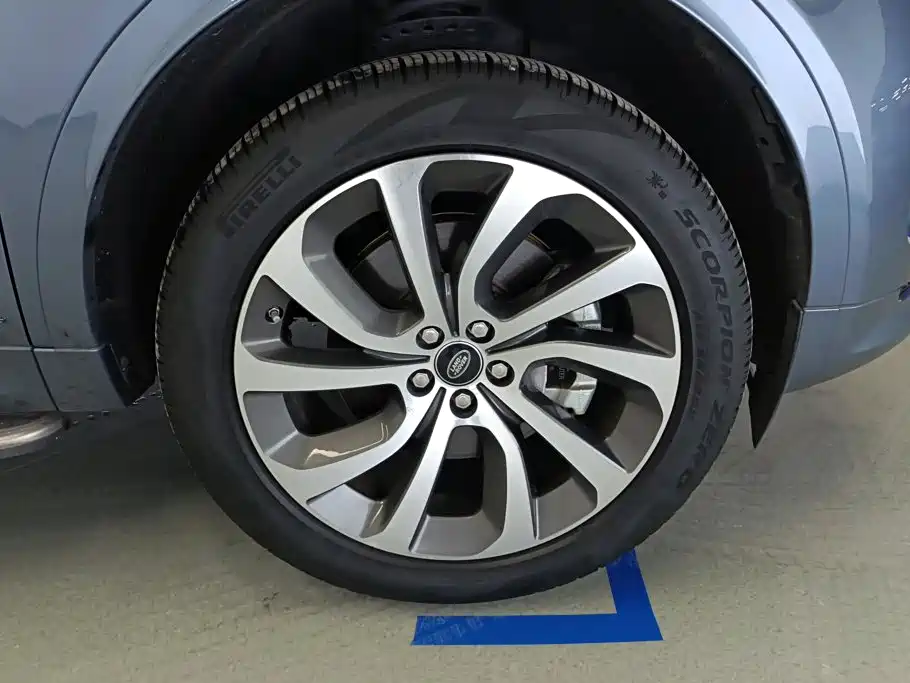 Land Rover Discovery Sport — миниатюра 6