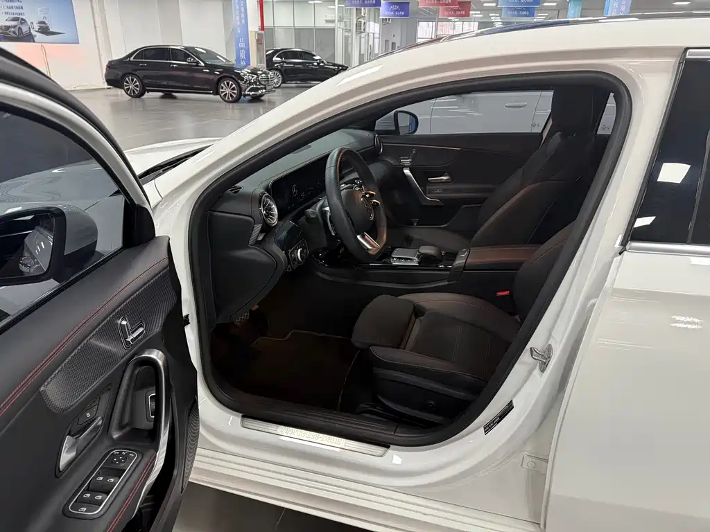 MERCEDES-BENZ A CLASS