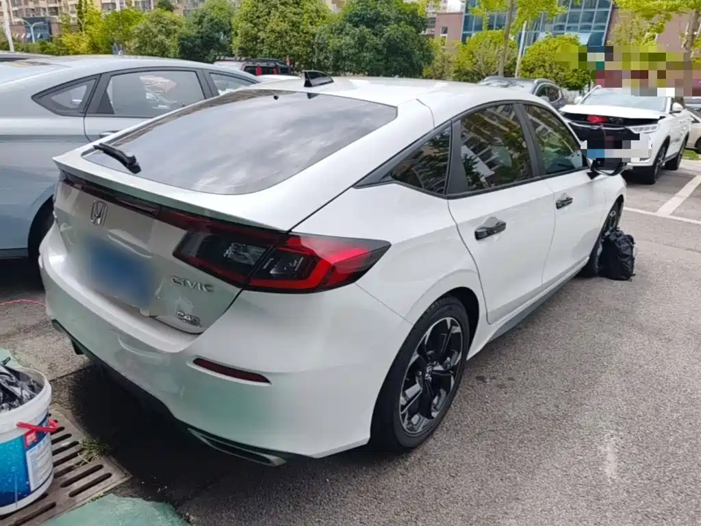 Honda Civic — миниатюра 7