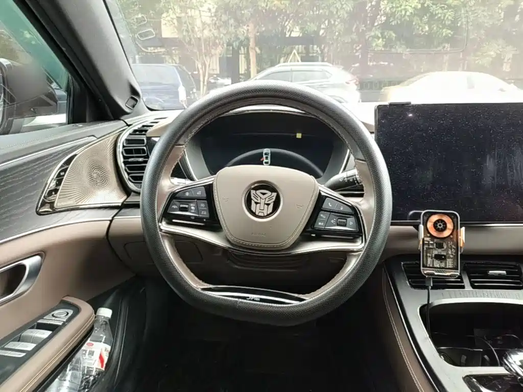 BYD Han — миниатюра 11