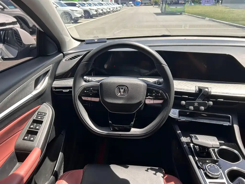 Changan Eado — миниатюра 6
