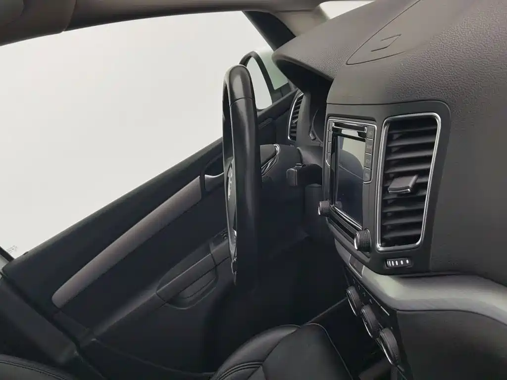 Volkswagen Sharan — миниатюра 22