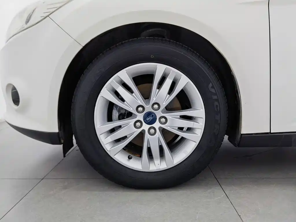 Ford Focus — миниатюра 17