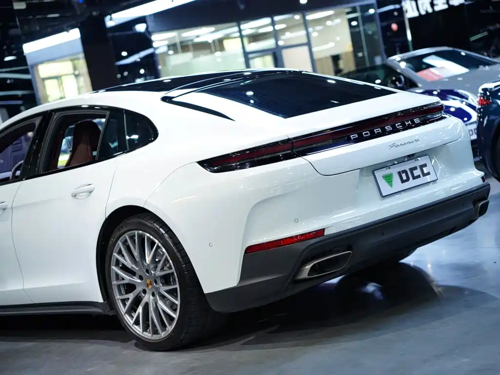 Porsche Panamera — миниатюра 7