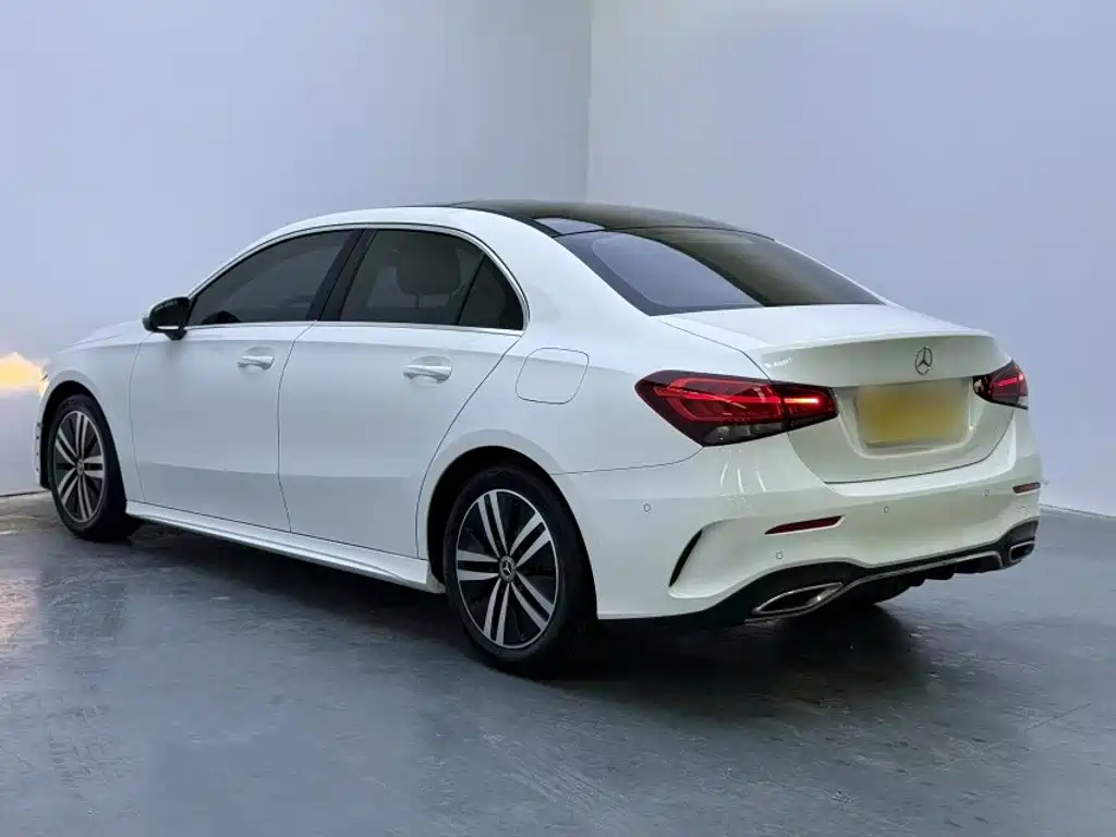 Mercedes-Benz A-Class — миниатюра 8