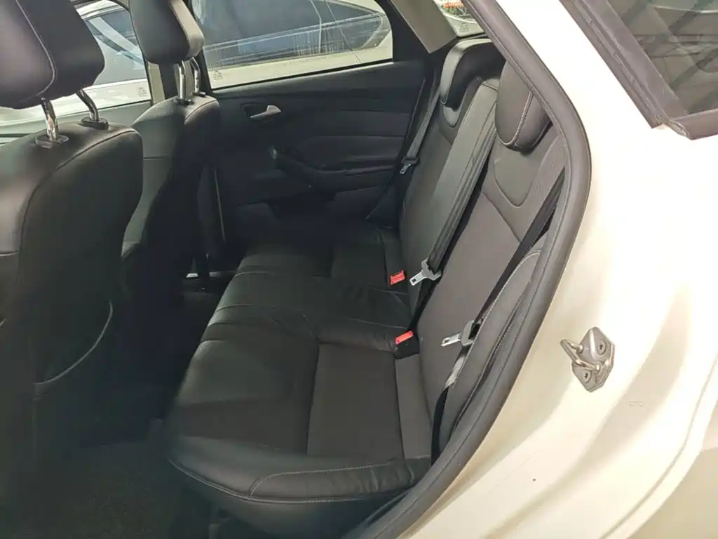 Ford Focus — миниатюра 17