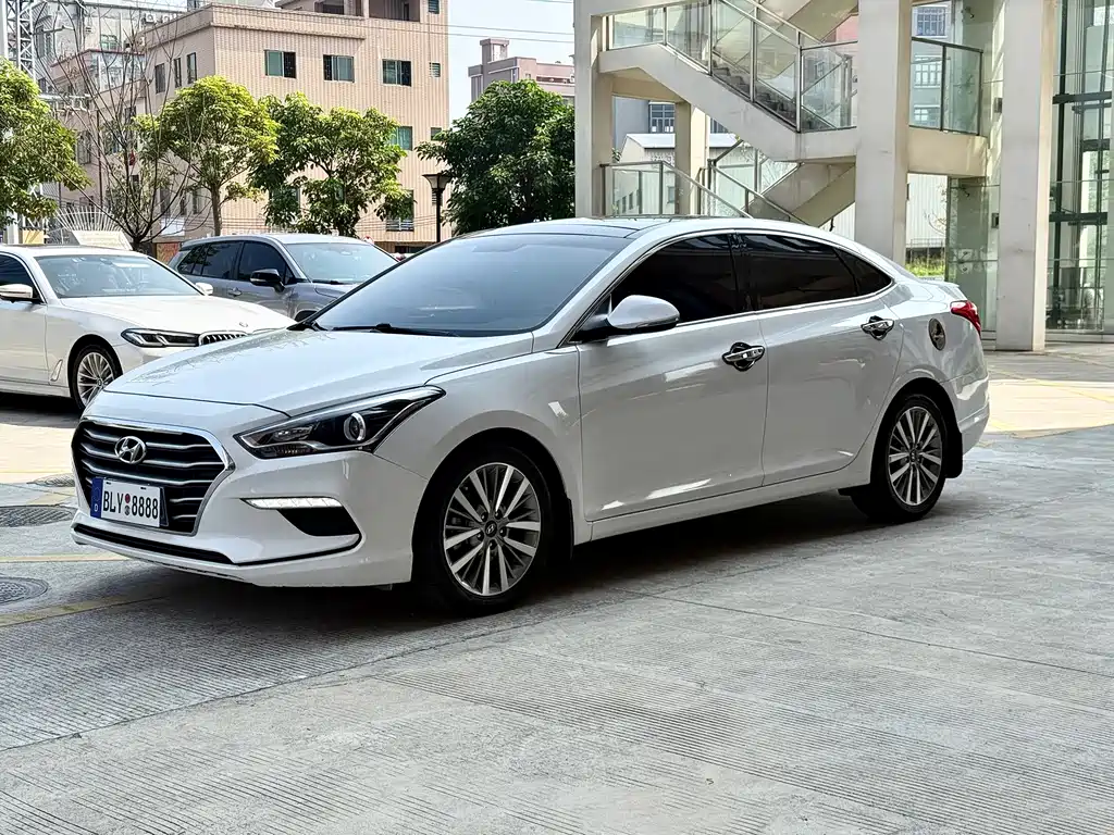 Hyundai Mistra