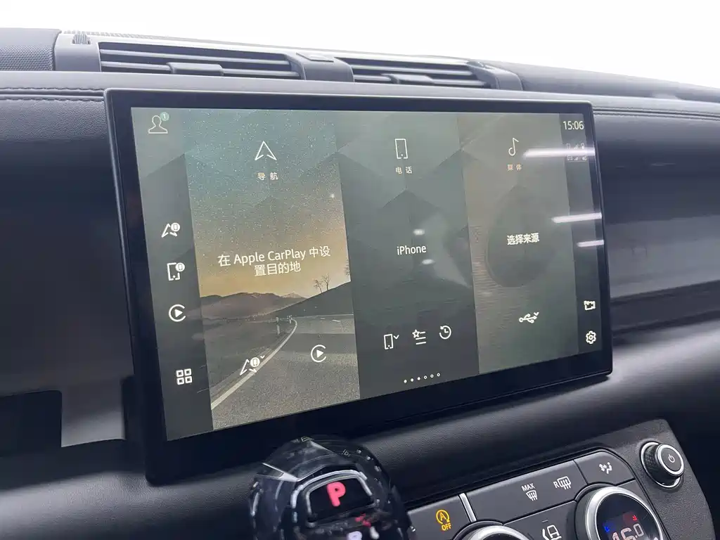 Land Rover Defender — миниатюра 12