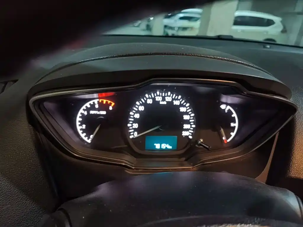 Ford Escort — миниатюра 15