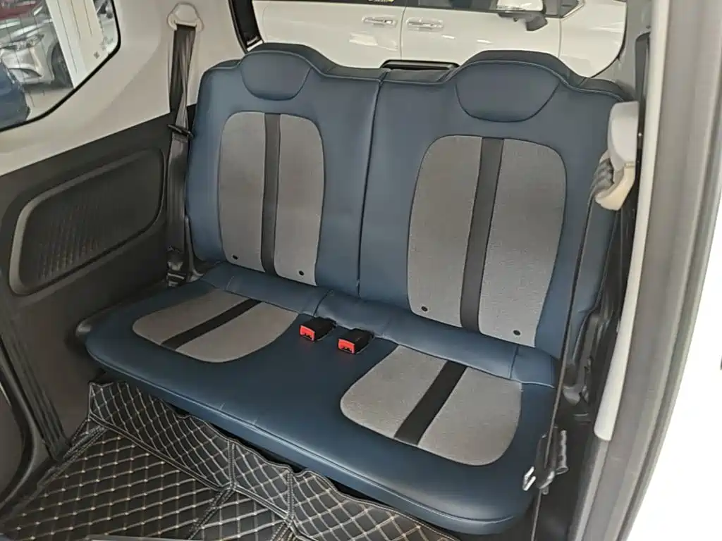 Wuling MINIEV — миниатюра 17
