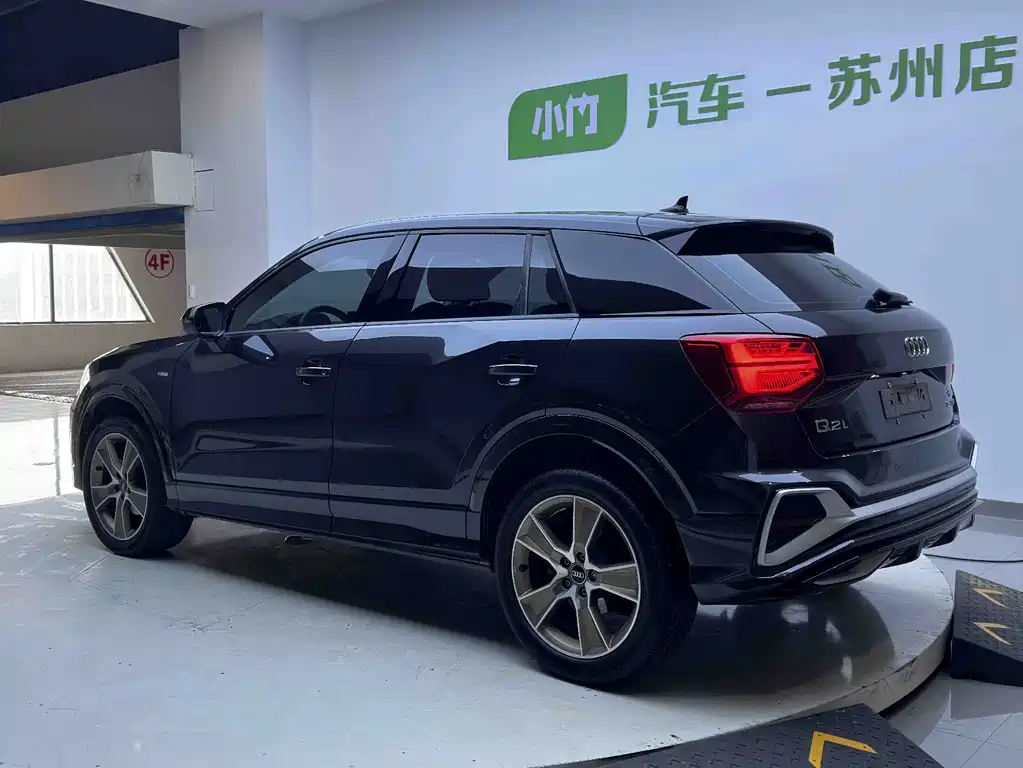 Audi Q2L — миниатюра 3