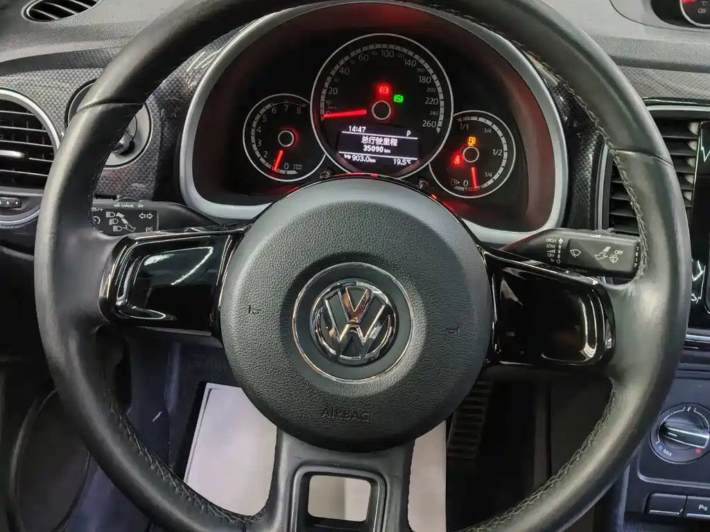 Volkswagen Beetle — миниатюра 6