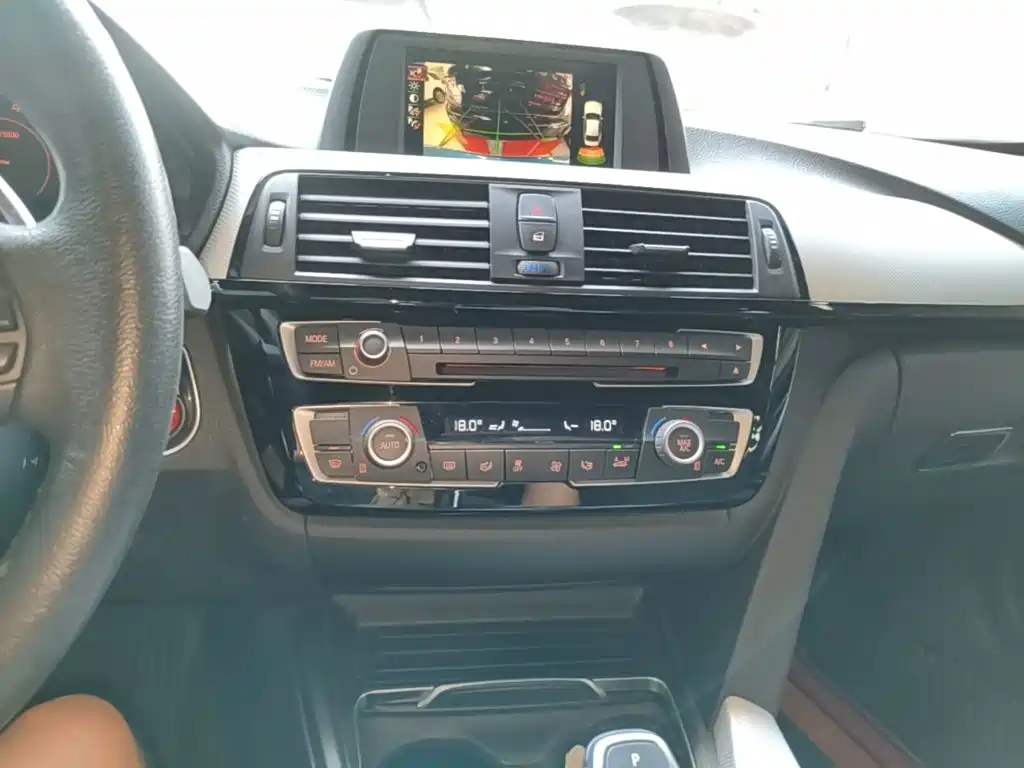 BMW 3 Series — миниатюра 13