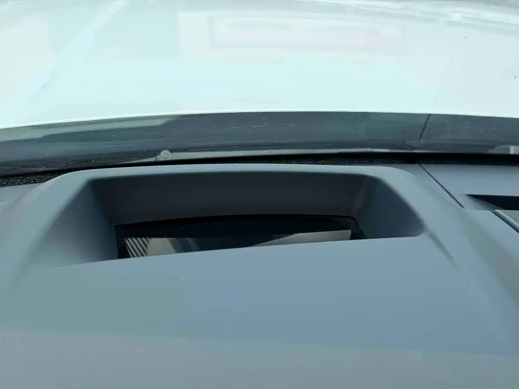 Land Rover Range Rover — миниатюра 8