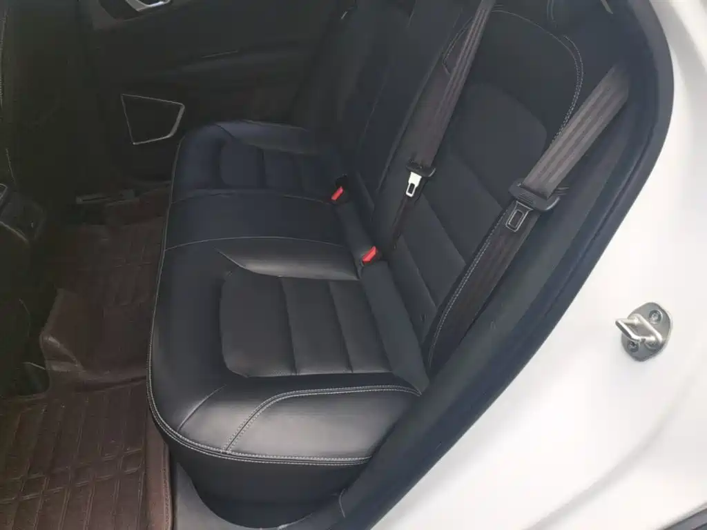 Geely Emgrand GS — миниатюра 17