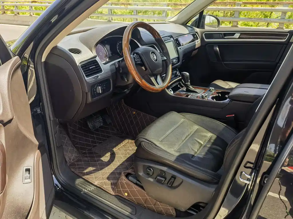 Volkswagen Touareg 2011 3.0TSI Comfort